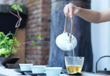 是【功夫茶】還是【工夫茶】?茶的認同感『我喝手搖杯,也喝工夫茶。所以我是華人?』